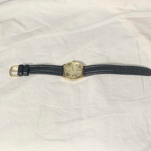 VTG 60s Cardinal 17 Jewel Mechanical Watch Raketa 2614.2H Sunburst Dial Day Date - Picture 4 of 8